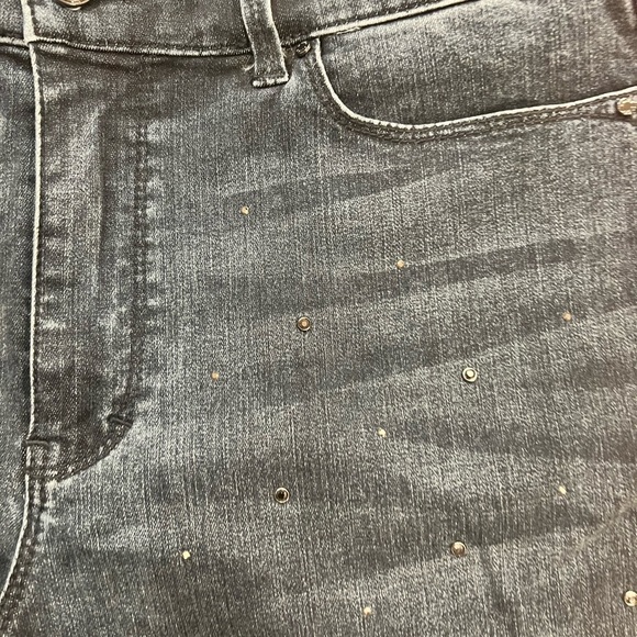 White House Black Market Mid Rise Front Studs Skinny Ankle Jeans size 12 EUC - Picture 12 of 12